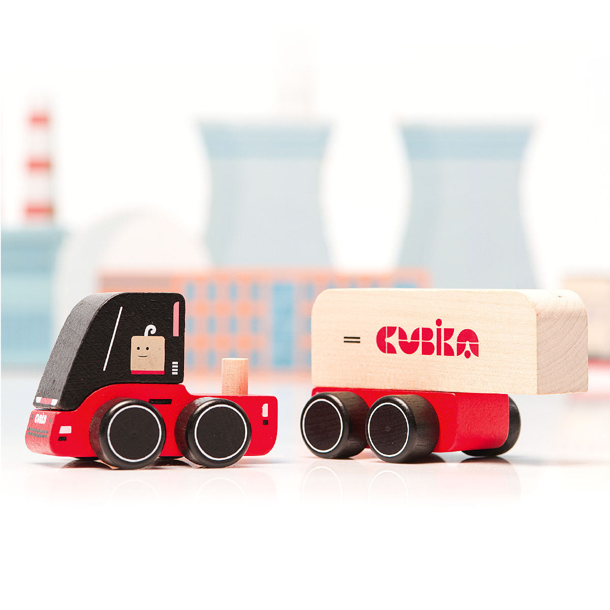 Wise Elk/Cubika Wooden toy - Truck Cubika 2