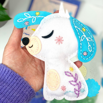 APLI Krapli - APLI Krapli Sewyourself Felt Toy Kit Dog Precut Felt Stuffing Thread & Safe Needle Ages 6+