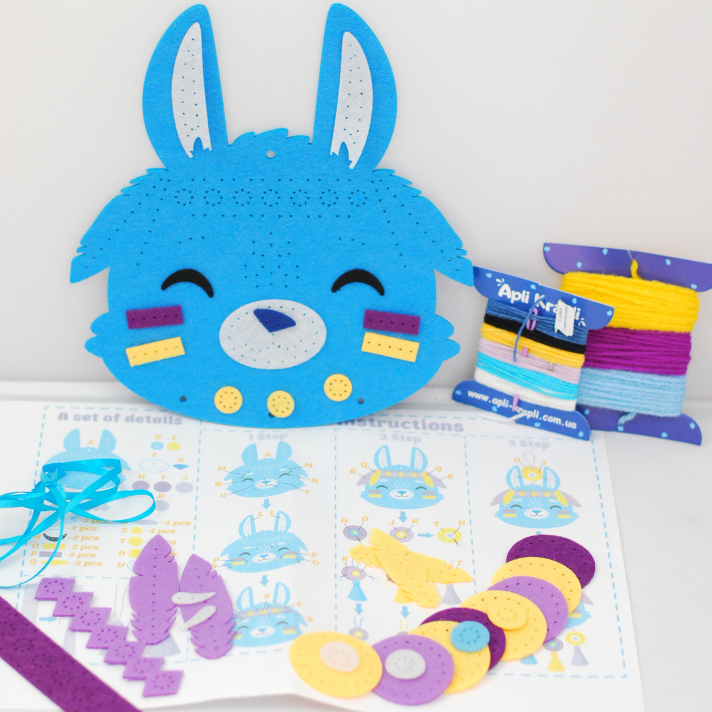 APLI Krapli - APLI Krapli Felt Wall Flag Sewing Kit Bunny Precut Felt Thread & Safe Needle Ages 6+