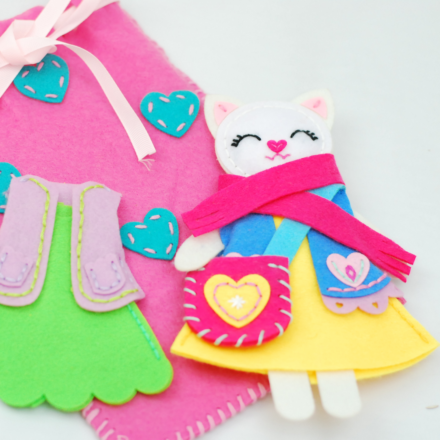 APLI Krapli - APLI Krapli Sewyourself Felt Toy Kit Toy Cat Precut Felt Stuffing Thread & Safe Needle Ages 6+